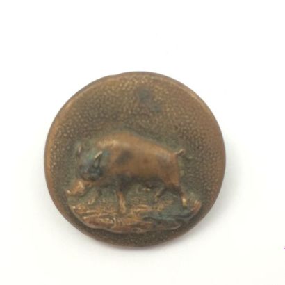 O. Un bouton. M. Sapineau. 1843