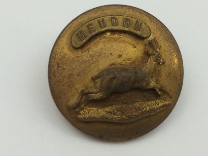 O. Un bouton. Meudon. Prince Impérial. 1863-1870....
