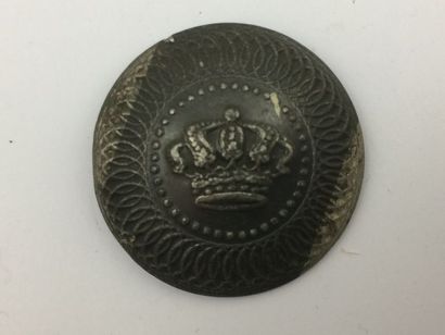 O. Un bouton. Comte d’Artois. 1775-1789