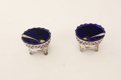 Paire de salières ovales à motifs de vannerie,...