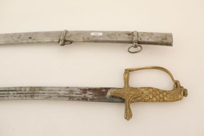 Sabre à tête d'aigle couronnée, l. 100 cm...