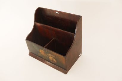Coffret à lettres, XXe, bois à décor floral...