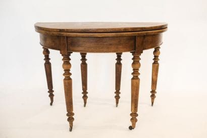 Table en console demi-lune, pieds à roulettes,...