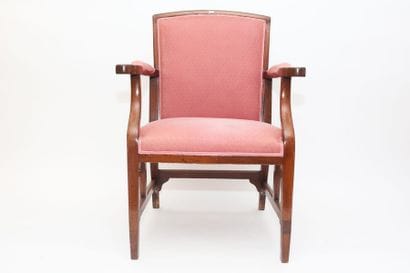 CHINE
Large fauteuil dans le goût européen,...