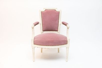 Fauteuil en cabriolet Louis XVI, dossier...