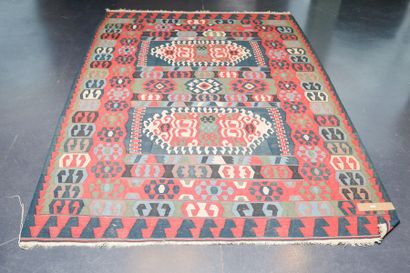 Kilim anatolien, 249x178 cm env. ; on y joint...