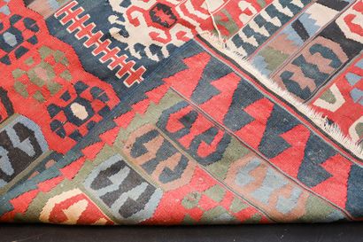 Kilim anatolien, 249x178 cm env. ; on y joint...