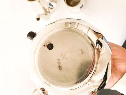 CHRISTOFLE - Paris
Tea and coffee set with...
