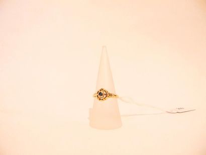 Ring in 18 karat yellow gold set with a rose-cut...