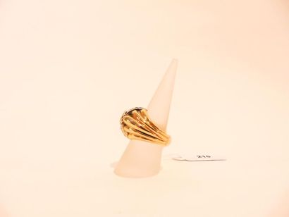Dome ring in 18 karat yellow gold set with...