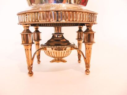 HOLLAND
Neoclassical kettle and its quadripod...