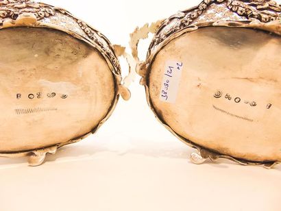 HOLLANDE
Pair of small oval baskets, 19th...