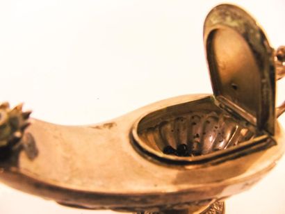 Oil lamp in the taste of the antique decorated...