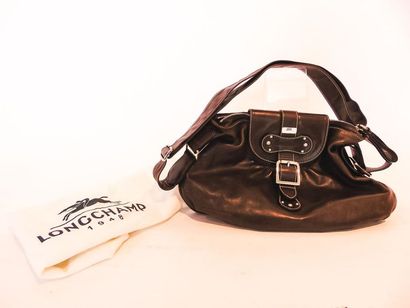 LONGCHAMP
Soft brown leather handbag, marked,...