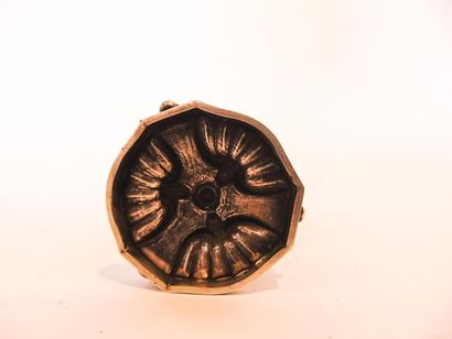 Louis XV style sprinkler, 19th century, chased...