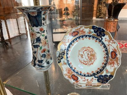 SAMSON - PARIS
An Imari-decorated cone-shaped...