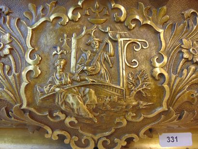 Pendule d'époque Louis-Philippe ornée d'un...