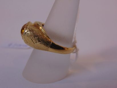 Bague en or jaune (18 carats) sertie d'une...