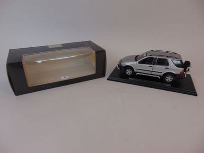 MERCEDES-BENZ COLLECTION (1/18)
Mercedes-Benz...