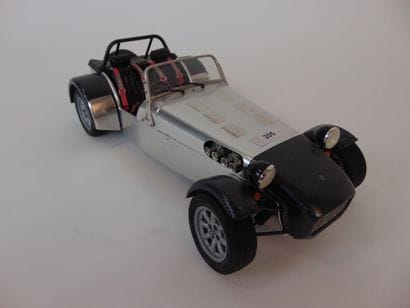 TAMIYA (1/12)
Caterham Super Seven BDR /...
