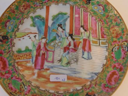 CHINE - CANTON
Théière de forme litron et...