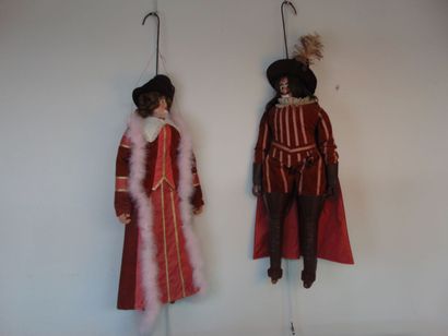 Deux marionnettes de Toone (Roxane et Cyrano...