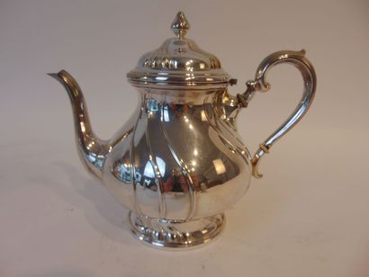 Service à thé et café en balustre sur piédouche...