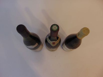 BOURGOGNE
Rouge, trois bouteilles :

- (NUITS-SAINT-GEORGES),...