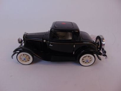 FRANKLIN MINT (1/24)
Ford Deuce Coupé (1932),...