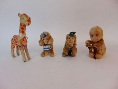 
Quatre peluches-automates [usures et al...