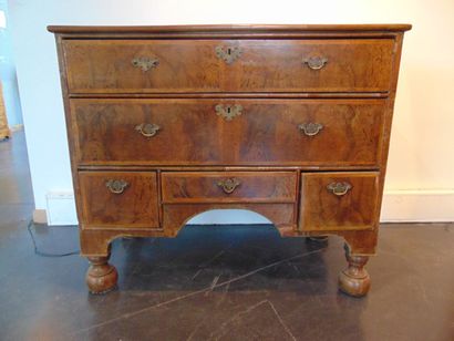 English chest of drawers opening with five...