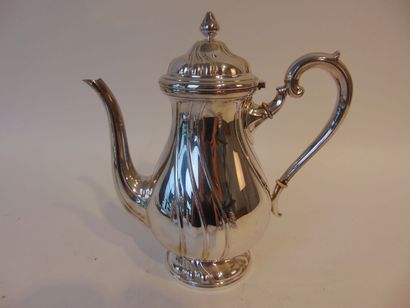 Service à thé et café en balustre sur piédouche...