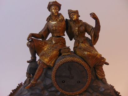 Pendule d'époque Louis-Philippe ornée d'un...