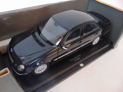 MERCEDES-BENZ COLLECTION (1/18)
Mercedes-Benz...