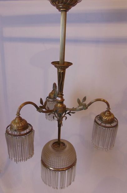 Lustre Belle Époque à trois bras de lumière...