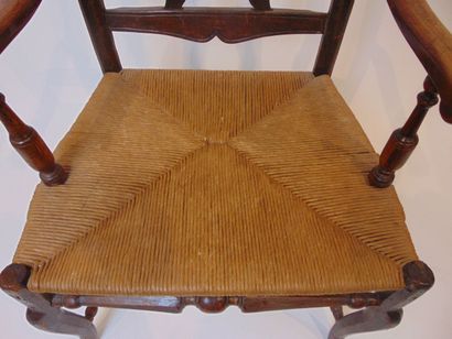 Fauteuil paillé à dossier ajouré, travail...
