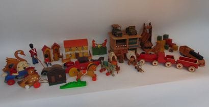 Varia de jouets en bois, une trentaine de...