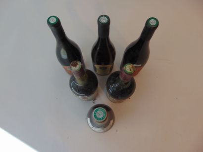 VALLÉE-DU-RHÔNE
Rouge et blanc, six bouteilles...