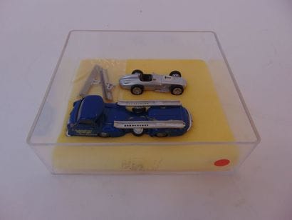 MOREM 3010 (1/87)
Rennwagentransporter (Mercedes-Bens...