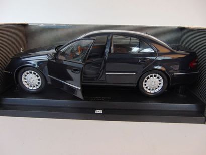 MERCEDES-BENZ COLLECTION (1/18)
Mercedes-Benz...