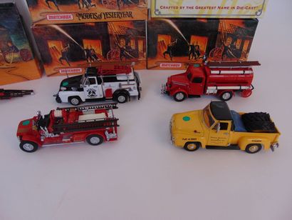MATCHBOX (MODELS OF YESTERYEAR)
Fire Engine...