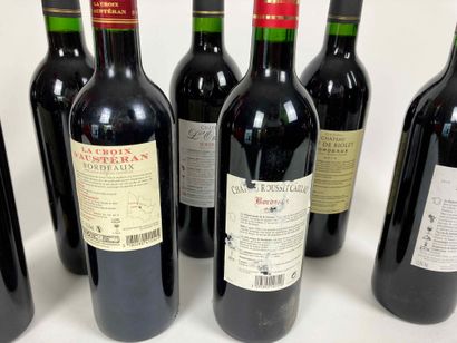 BORDEAUX
Lot de douze bouteilles (rouge)...