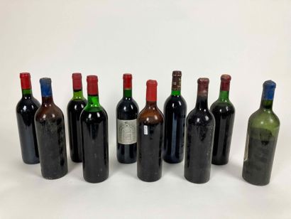 BORDEAUX
Lot de dix bouteilles (rouge) :

-...