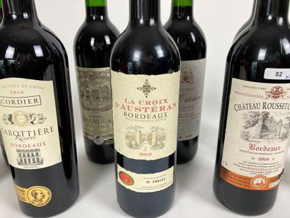 BORDEAUX
Lot de douze bouteilles (rouge)...