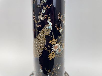 Cover-pot and its tripod saddle with polychrome...