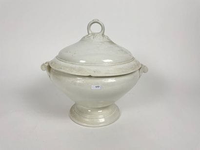 LUNEVILLE
Soup tureen, late 19th-early 20th...