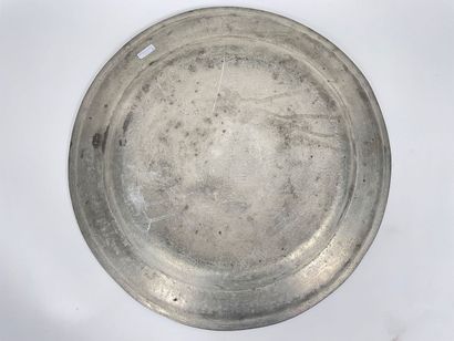 Large hollow dish and basin, probably 18th...