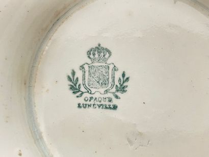 LUNEVILLE
Soup tureen, late 19th-early 20th...
