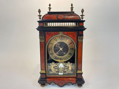 Pendule de table dite religieuse de style...