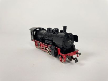 MÄRKLIN (H0)
3098, locomotive 230 série 38...